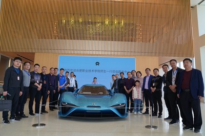 產(chǎn)教融合、工學(xué)交替、知行合一——汽車(chē)工程學(xué)院師生蔚來(lái)行舞臺(tái)藝術(shù)造型策劃紀(jì)實(shí)